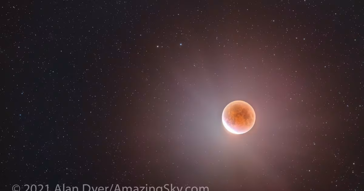 The moon over Calgary’s going to look “like a basketball in space” Thursday evening, an expert local lecturer says. (Image courtesy: Alan Dyer)