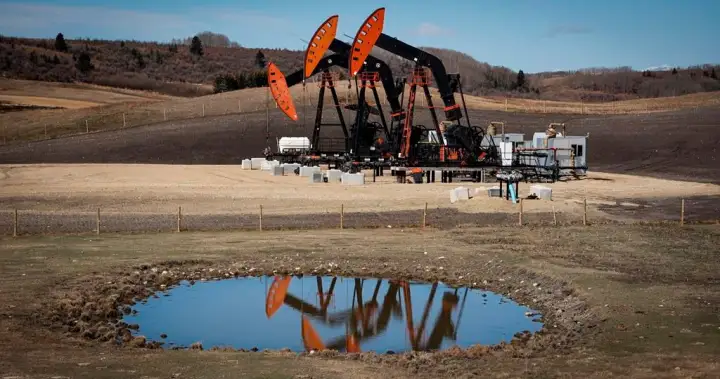 Alberta predicting 2026 budget surplus thanks to oil prices, Middle East war | Globalnews.ca